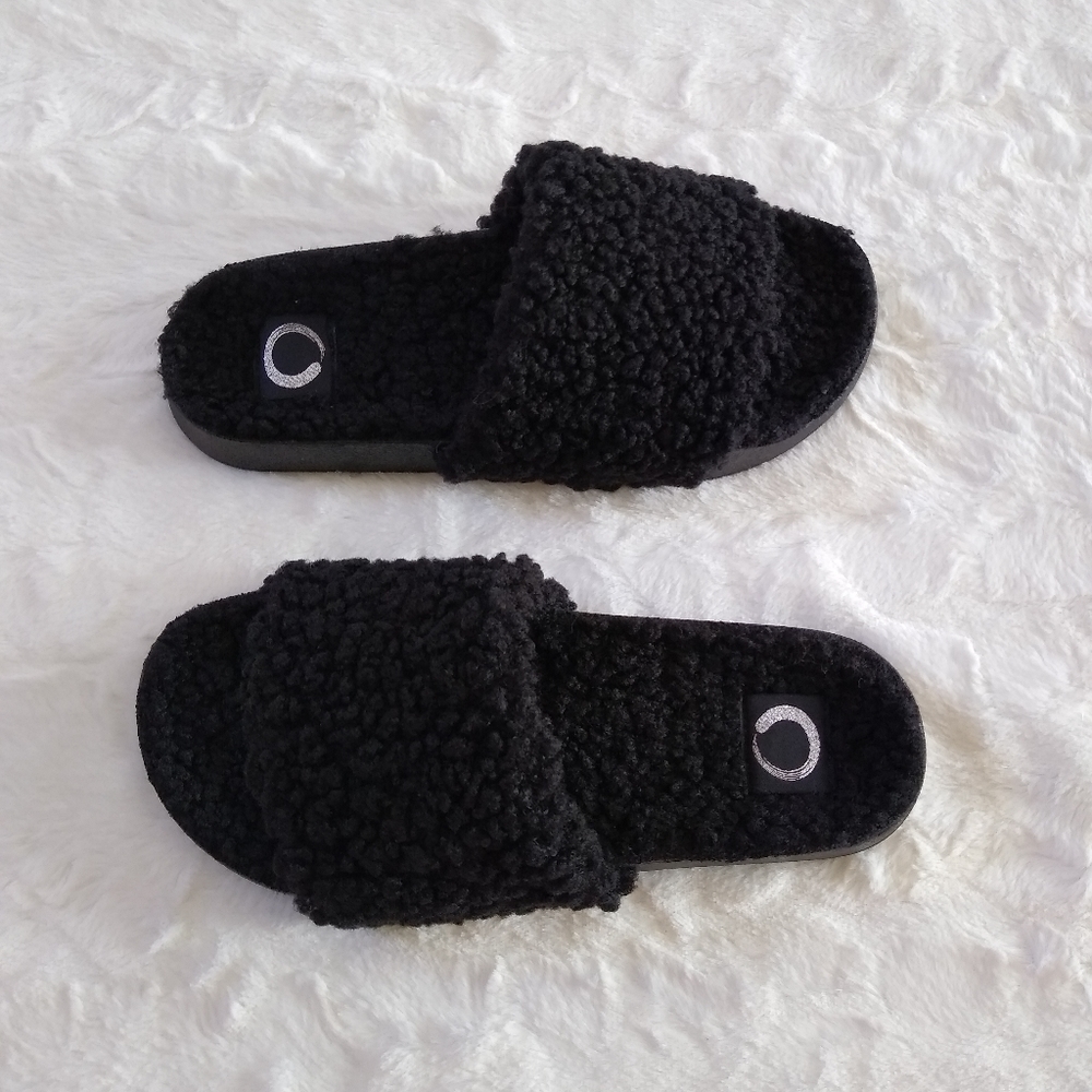 NWOB Journee Collection Haimi Slide Sherpa Slippers